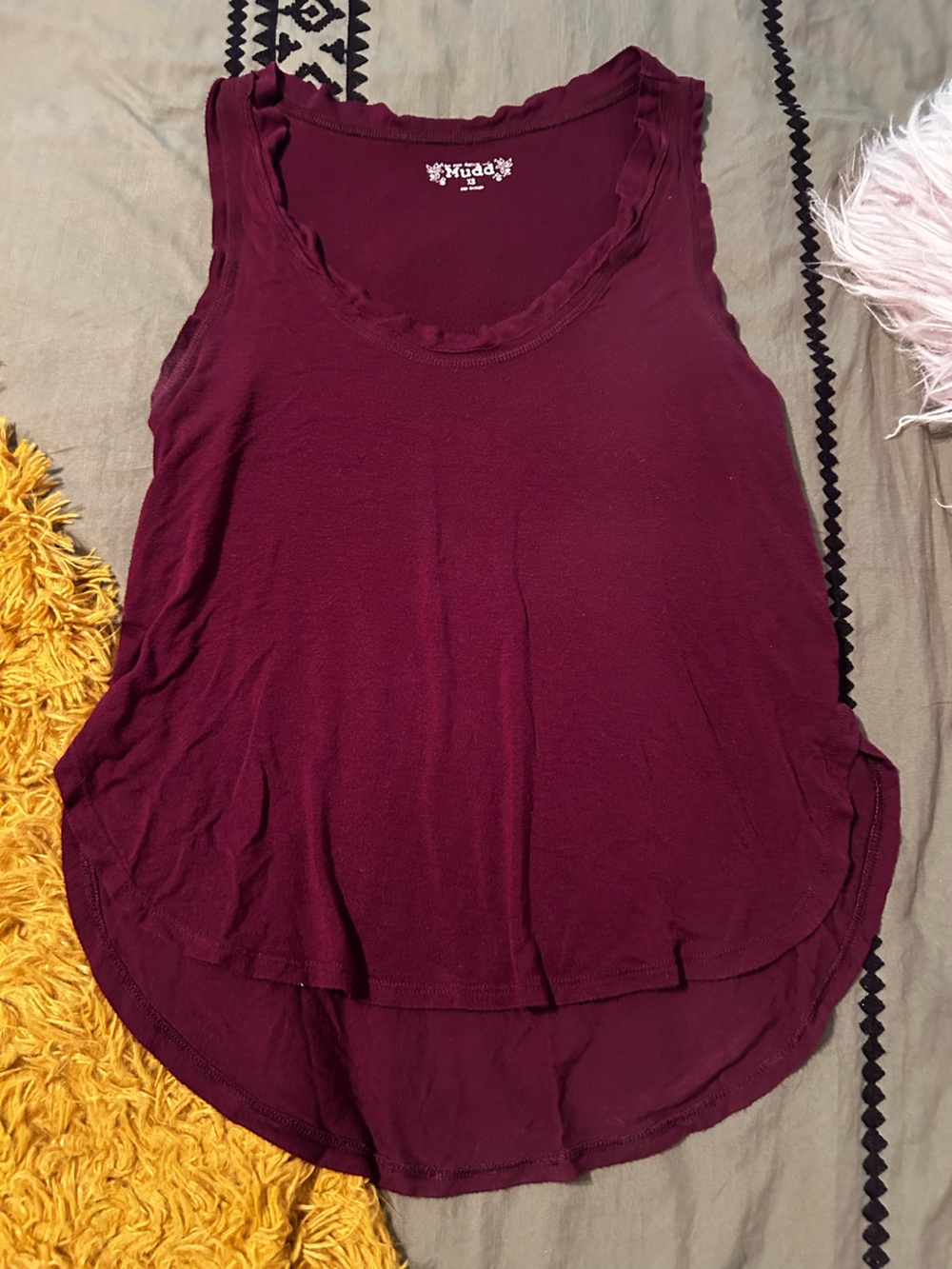 Mudd Women's Wine Sleeveless Scoop Neck Tank